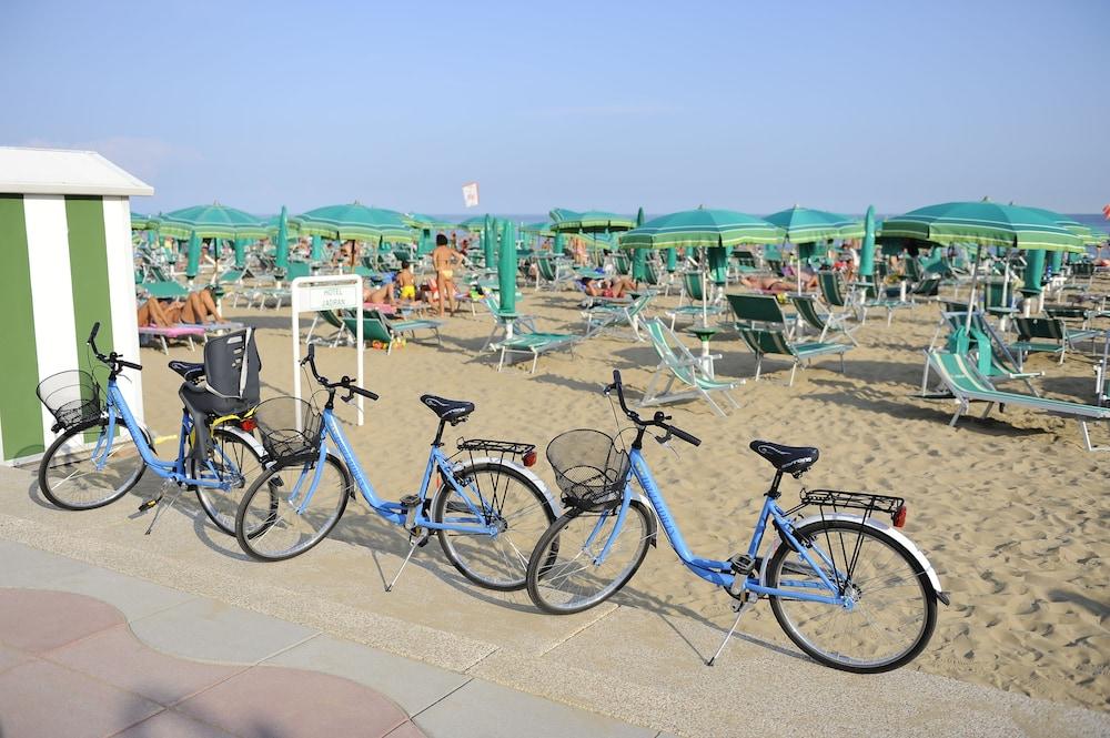 Hotel Jadran Lido di Jesolo Exterior foto