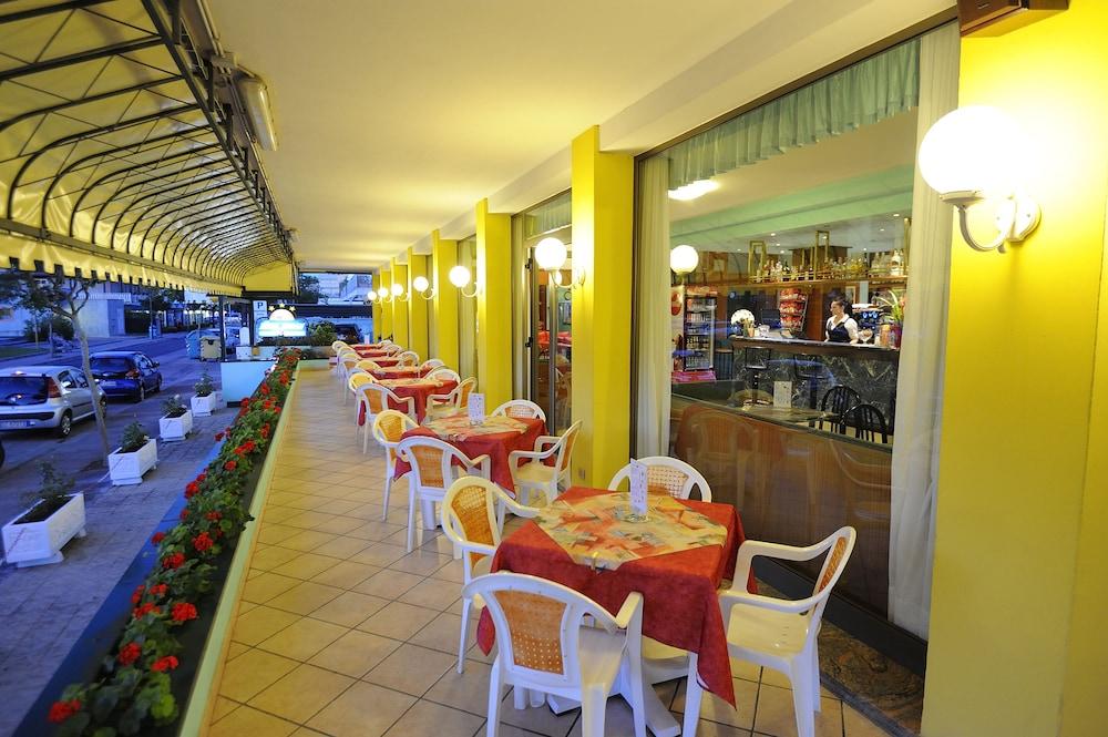 Hotel Jadran Lido di Jesolo Exterior foto
